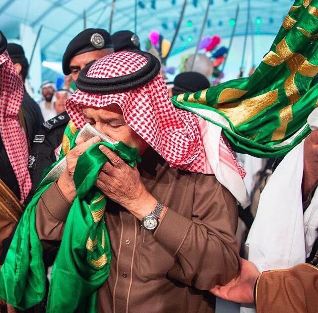 دُمت خفاقًا يُرفرفُ فخرًا وعزة في أعالي السماء 🇸🇦💚