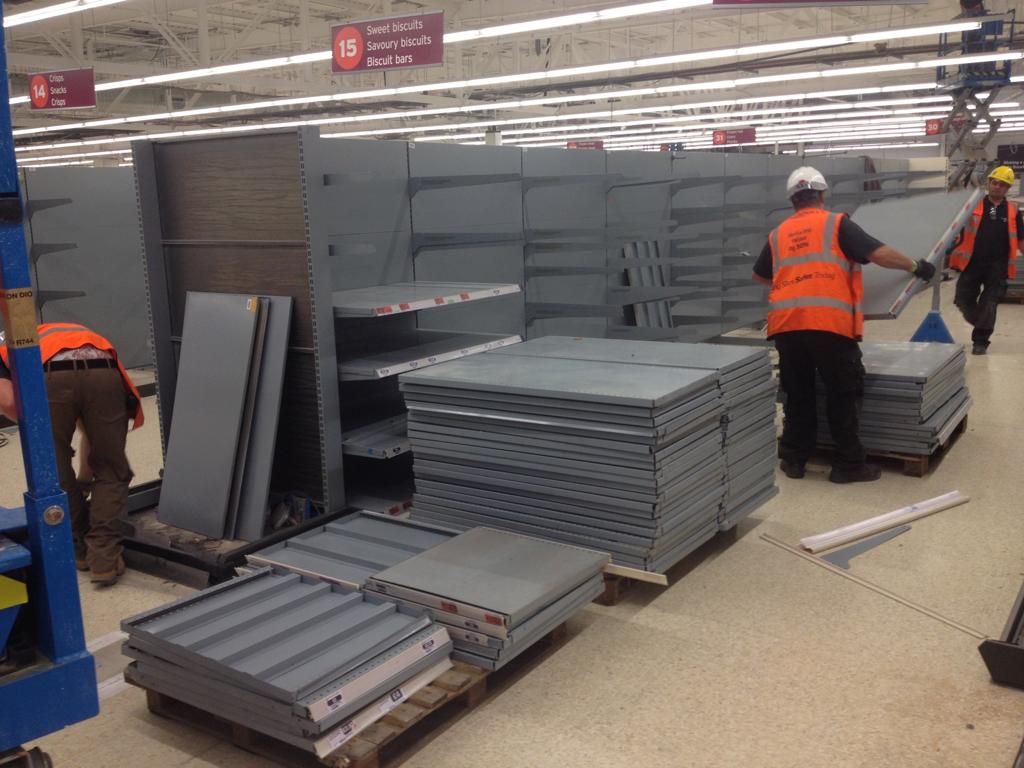 Affordable Equipment for Businesses &amp; Organisations
Looking for high-quality refurbished equipment at a fraction of the cost? 
We’ve got you covered!
At Resolve Ethical Asset Management, we provide fully serviced and warrantied equipment for a variety of businesses.