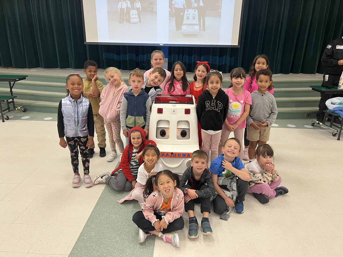 “Boo-Boo the Ambulance” and Volusia County EVAC made a special visit to our PreK and Kindergarten students to talk about safety! 🚑❤️ Our little learners had a fantastic time exploring the ambulance and learning important lessons about staying safe.

#OtterSuccess #VCSSuccess