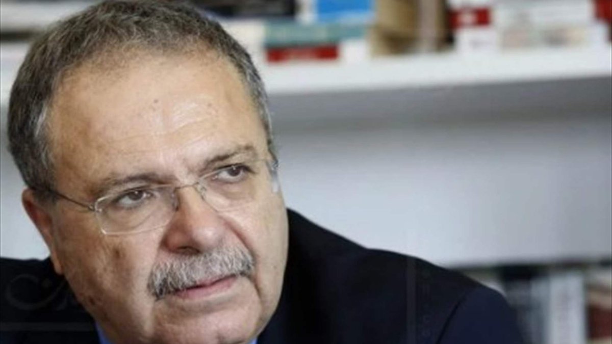 ObserveLebanon's tweet image. 🇱🇧 Deputy PM Tarek Mitri reaffirms Lebanon&apos;s commitment to state control over arms and full implementation of international resolutions. A timeline and concrete steps are to be established to achieve these goals. #Lebanon #StateControl #InternationalResolutions #Peace