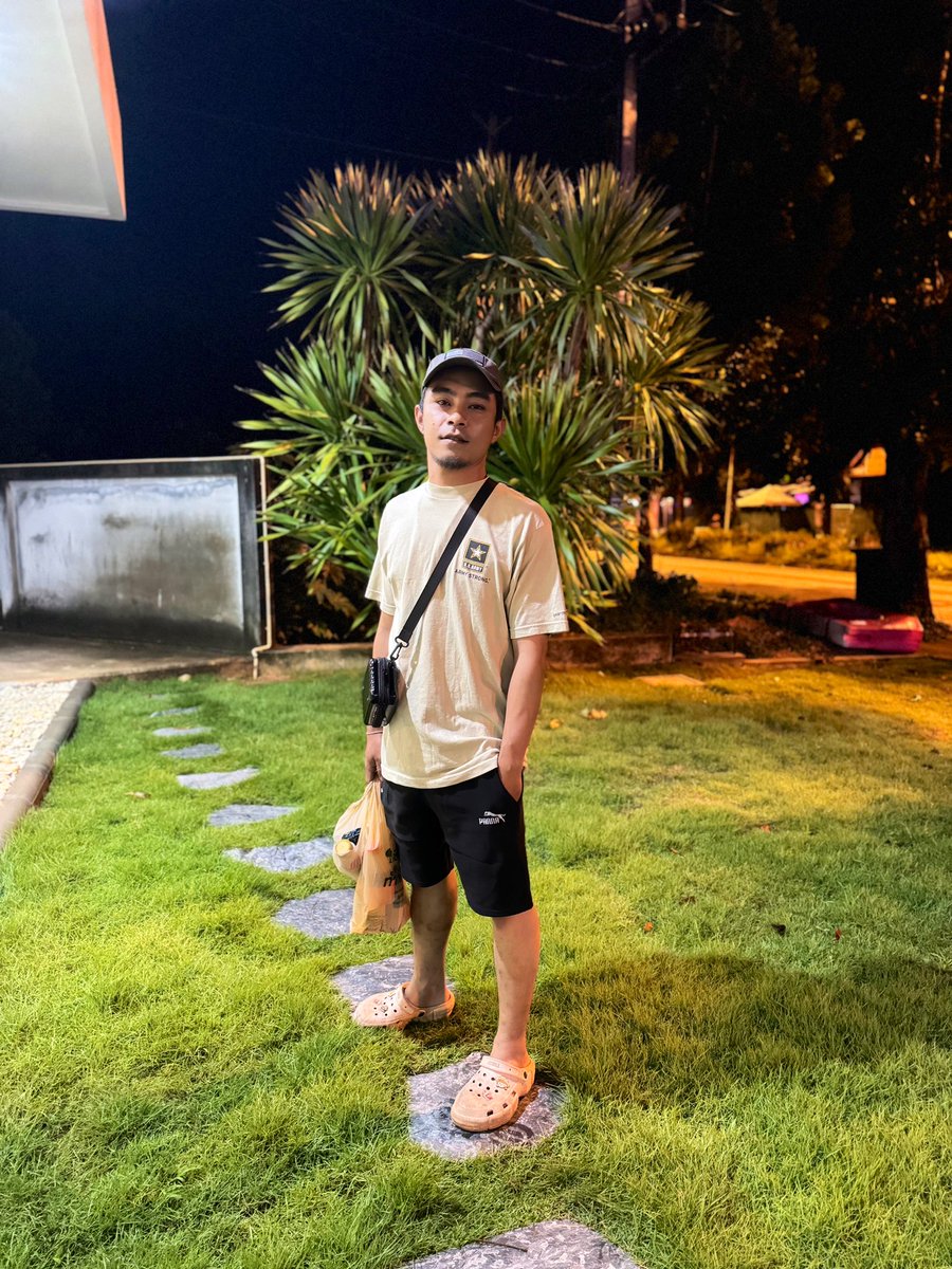 ชีวิตอย่าไปคิดอะไรมาก
เช้ากินกาแฟเย็นกินเหล้า🥴
#สุราษฎร์ธานี