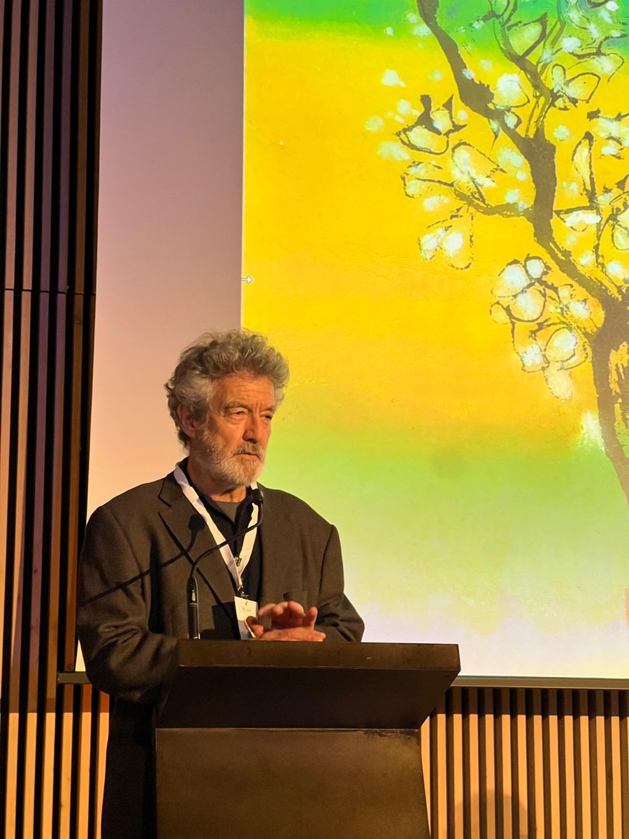 <a href="/salutcat/">Salut</a> <a href="/XarxaSantaTecla/">Xarxa Santa Tecla</a> <a href="/FPuigvert/">Fundació Puigvert Barcelona</a> <a href="/hospitalclinic/">Hospital Clínic</a> <a href="/hospiolot/">F. Hospital d'Olot</a> <a href="/HospitalSantPau/">Sant Pau - Campus Salut Barcelona</a> <a href="/SJDbarcelona_ca/">Hospital Sant Joan de Déu Barcelona CAT</a> <a href="/HospiCerdanya/">Hospital de Cerdanya</a> <a href="/HospiFigueres/">Fundació Salut Empordà</a> <a href="/Hospitaligd/">Hospital Universitari d'Igualada</a> <a href="/aspacecatalunya/">Fundació Aspace Catalunya</a> <a href="/ACEBAautogestio/">ACEBA</a> <a href="/AceAlzheimer/">Ace Alzheimer Center Barcelona</a> <a href="/parctauli/">Consorci Corporació Sanitària Parc Taulí</a> <a href="/csapg_/">Consorci Sanitari Alt Penedès-Garraf</a> <a href="/CSTerrassa/">Consorci Sanitari Terrassa - Hospital Universitari</a> <a href="/ConsorciCSI/">Consorci Sanitari Integral</a> <a href="/ClinicaGirona/">Clínica Girona</a> <a href="/CSJ_Manresa/">Clínica Sant Josep</a> <a href="/pereclavergrup/">Pere Claver Grup</a> <a href="/perevirgilicat/">PS Pere Virgili</a> <a href="/GrupPereMata/">Grup Pere Mata</a> <a href="/Mutua_Terrassa/">MutuaTerrassa</a> <a href="/StAndreuSalut/">Sant Andreu Salut</a> <a href="/parcsanitarisjd/">Parc Sanitari Sant Joan de Déu</a> <a href="/ICO_oncologia/">Institut Català d'Oncologia</a> <a href="/Cris_Puig/">Cris Puig</a> <a href="/VilaEloi/">Eloi Vila Escarré</a> 🌟💡L’artista <a href="/pericopastor/">perico pastor</a> ha presentat la litografia conmemorativa de l’aniversari de #LaUnió i assegura que “la millor selfie que tenim al nostre país és la sanitat”.