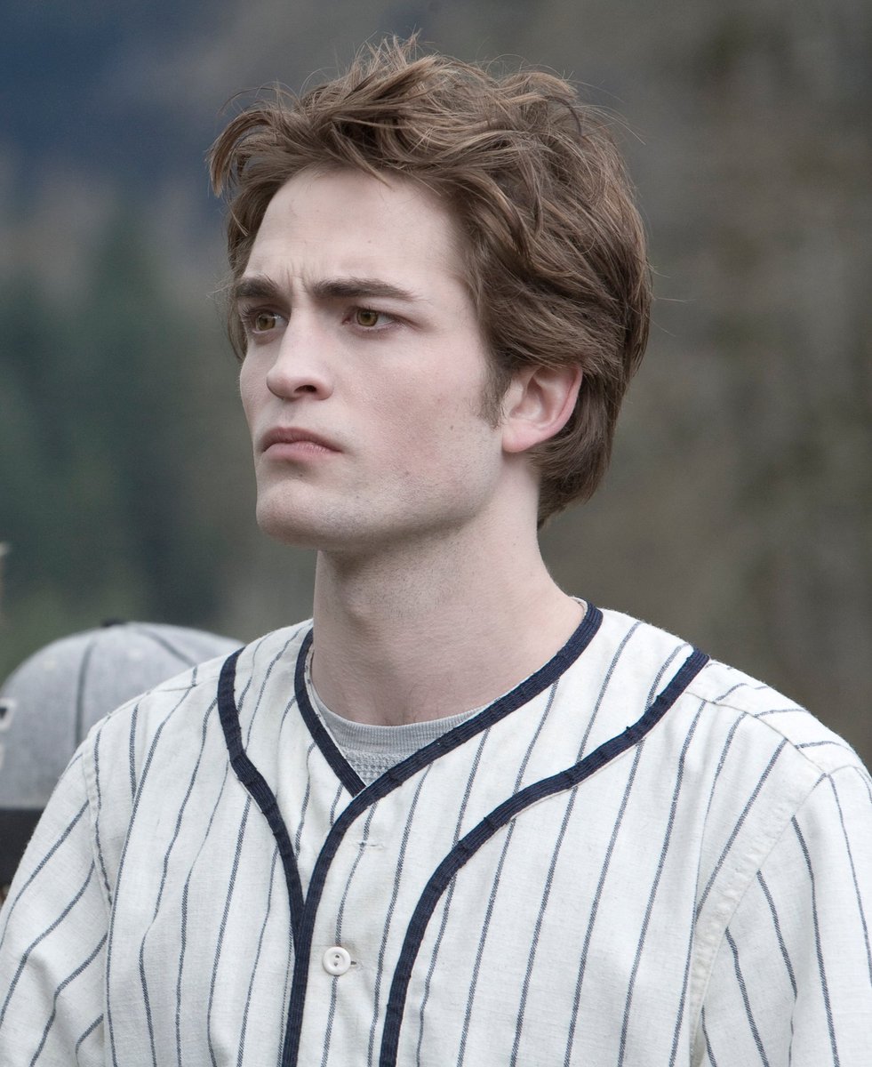 Robert Pattinson's Penn*s! tweet media