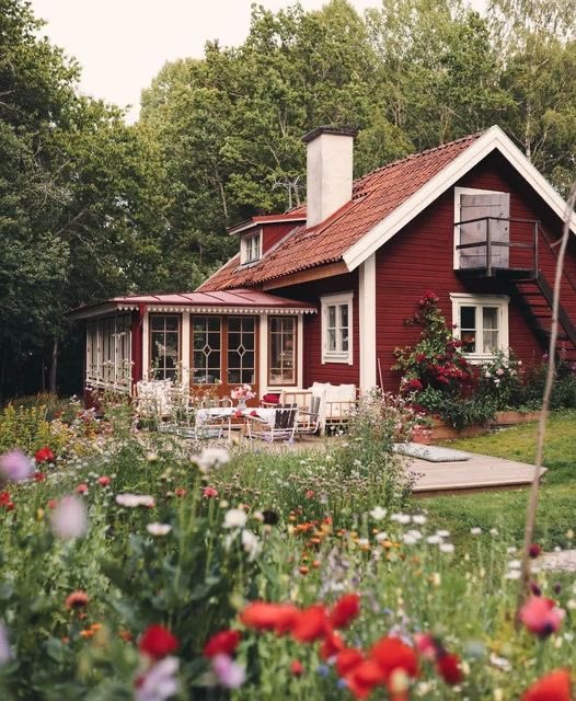 no_grave_'s tweet image. A house should grow like a tree—not be assembled like a car.” -CA