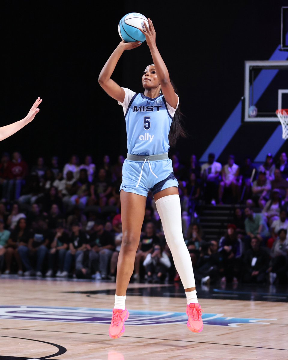 LASparks's tweet photo. Rickea vs. Lunar Owls in what would be her last game for the Mist. 

22 PTS | 4 REB | 1 AST

(📸 via @Unrivaledwbb) https://t.co/epKp76xkEy