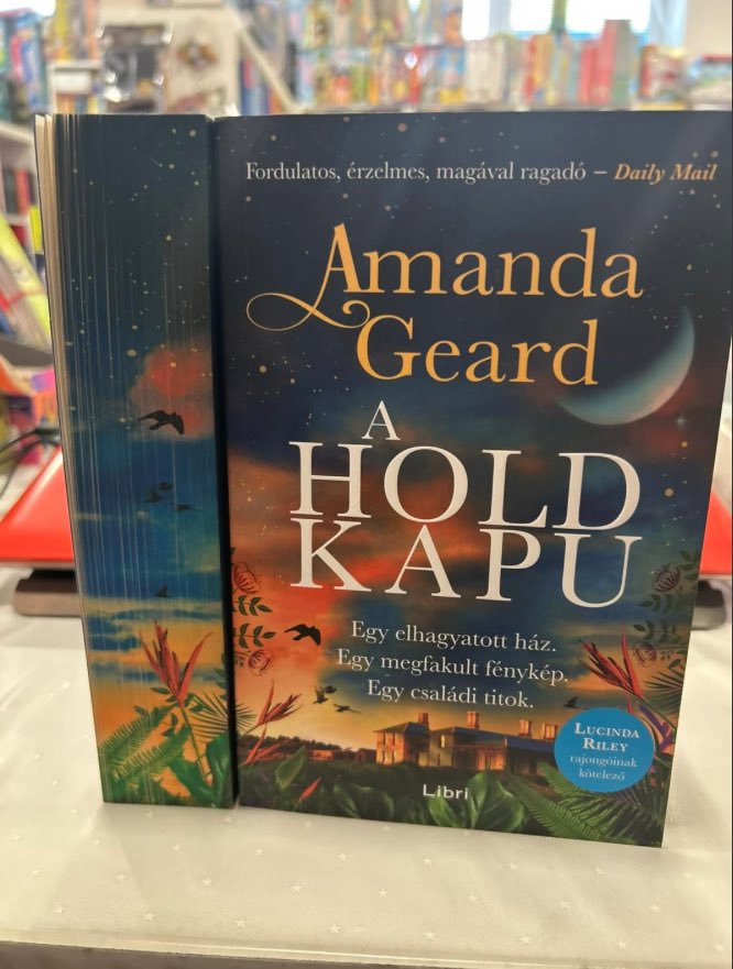 BIG moment here in the Geard household … spredges have been spotted in Hungary!!

libri.hu/konyv/amanda_g…