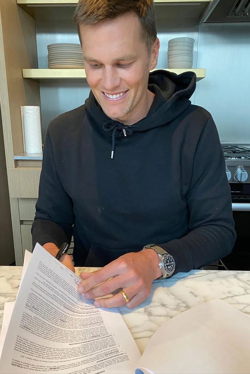 TB EGO (@tombradyego) on Twitter photo Tom Brady signing with the Tampa Bay Buccaneers is the greatest free agent signing off all time Tom Brady signing with the Tampa Bay Buccaneers is the greatest free agent signing off all time