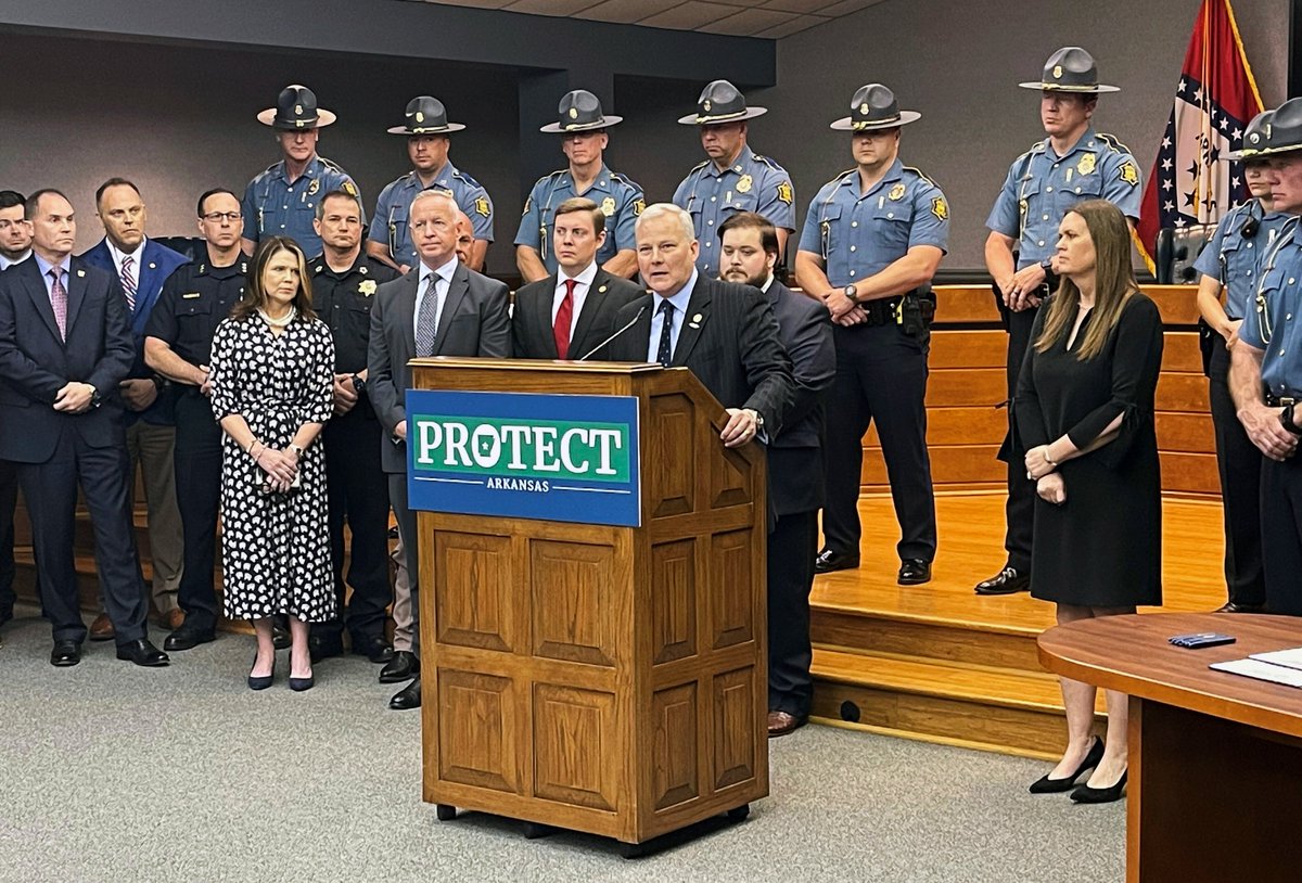 Paul Bedard (@secretsbedard) on Twitter photo Arkansas <a href="/AGTimGriffin/">Attorney General Tim Griffin</a> ups fight ‘to defeat Soros prosecutors’
Takes over chair of <a href="/PAP_ActionFund/">Protecting Americans Project Action Fund</a> from <a href="/JasonMiyaresVA/">Jason Miyares</a>
'Key is continuity, just continue to do what they’ve been doing. Just raise the money and communicate the message'
washingtonexaminer.com/news/washingto… via <a href="/dcexaminer/">Washington Examiner</a> Arkansas <a href="/AGTimGriffin/">Attorney General Tim Griffin</a> ups fight ‘to defeat Soros prosecutors’
Takes over chair of <a href="/PAP_ActionFund/">Protecting Americans Project Action Fund</a> from <a href="/JasonMiyaresVA/">Jason Miyares</a>
'Key is continuity, just continue to do what they’ve been doing. Just raise the money and communicate the message'
washingtonexaminer.com/news/washingto… via <a href="/dcexaminer/">Washington Examiner</a>