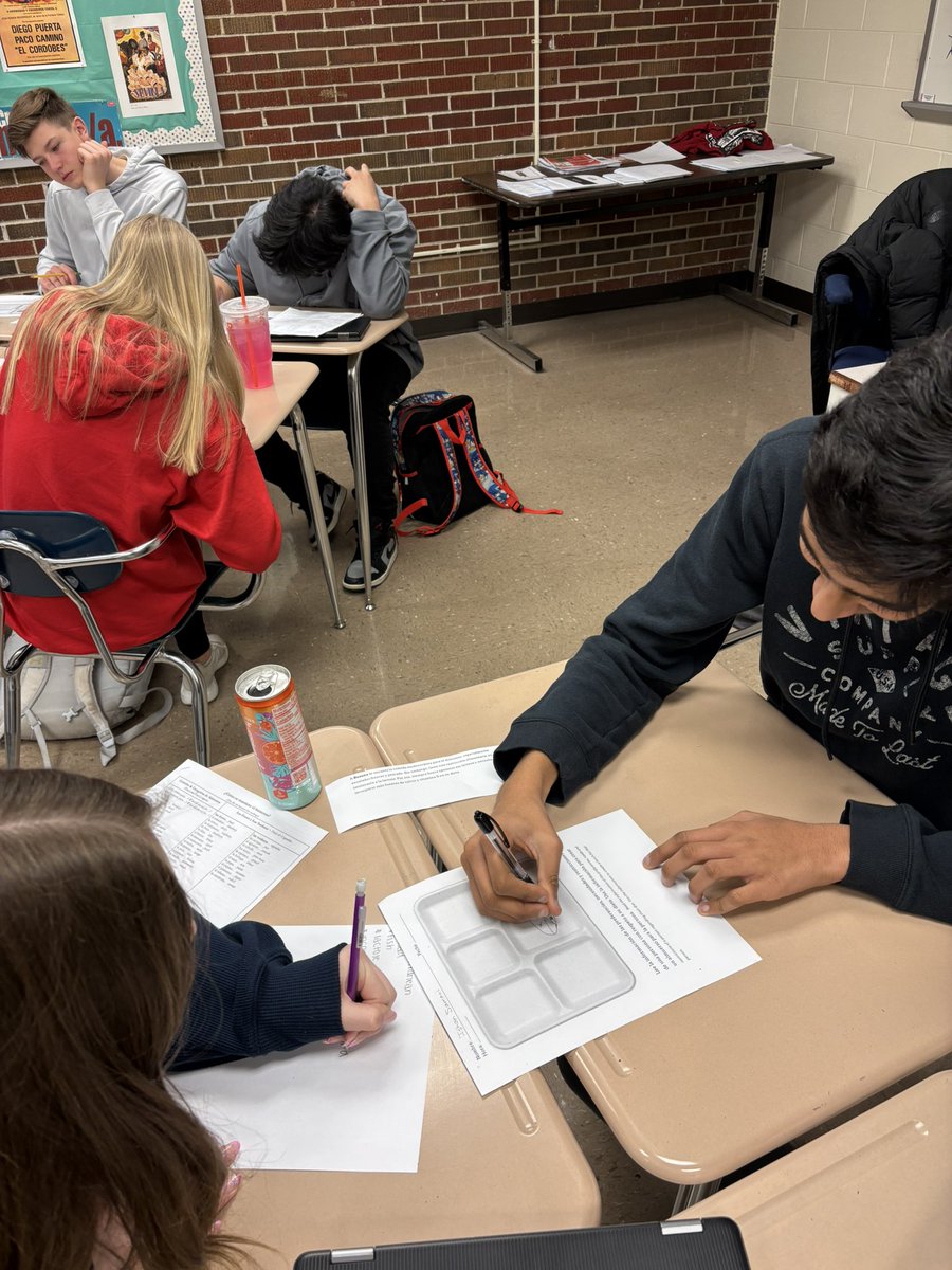 Level 2 is reading about someone’s dietary needs, preferences &amp; restrictions. Then they are creating a balanced lunch based on that information. They will present &amp; have a conversation w another group that has a different person. 🍔🌯🥗🥪🥓🍤🍫 G2 has some good ideas! #GoLemont