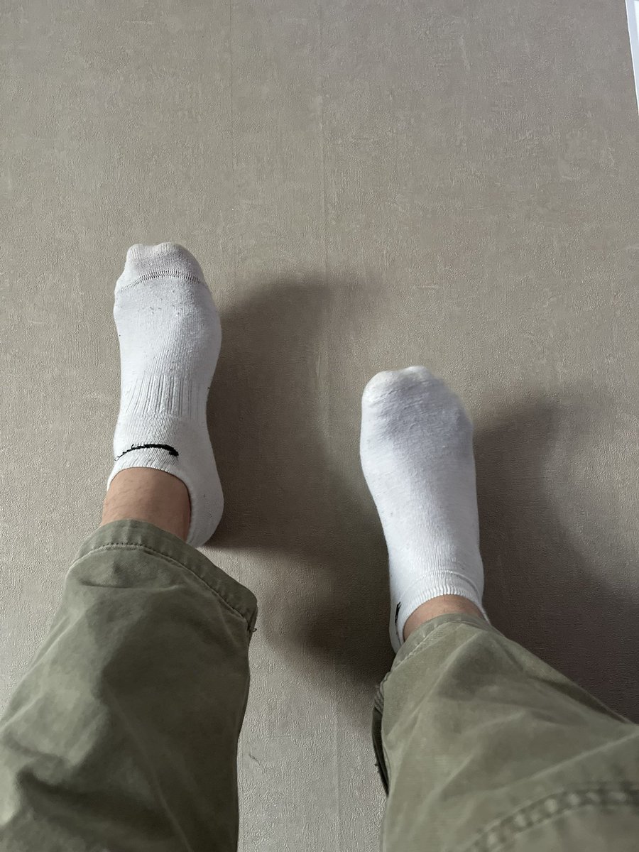 Je suis de retour pour trouver mes moneyslave vous êtes où ? #master #arab #moneyslave #slave #bi #gay