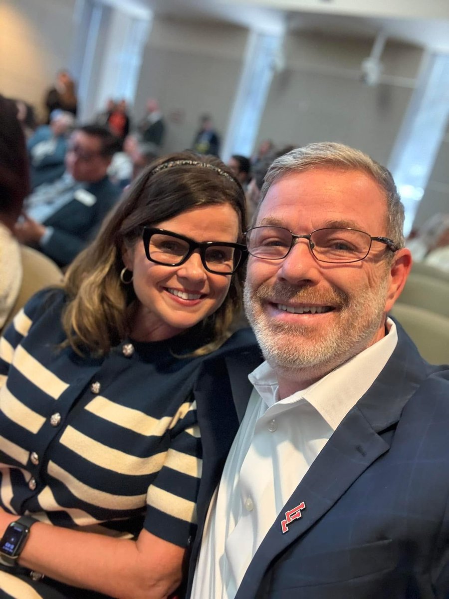 With Russ Johnson at the state capitol in Austin supporting public education. 
We ❤️ Our Public Schools!
#SayNoToVouchers <a href="/RYHTexas/">RaiseYourHandTexas</a>