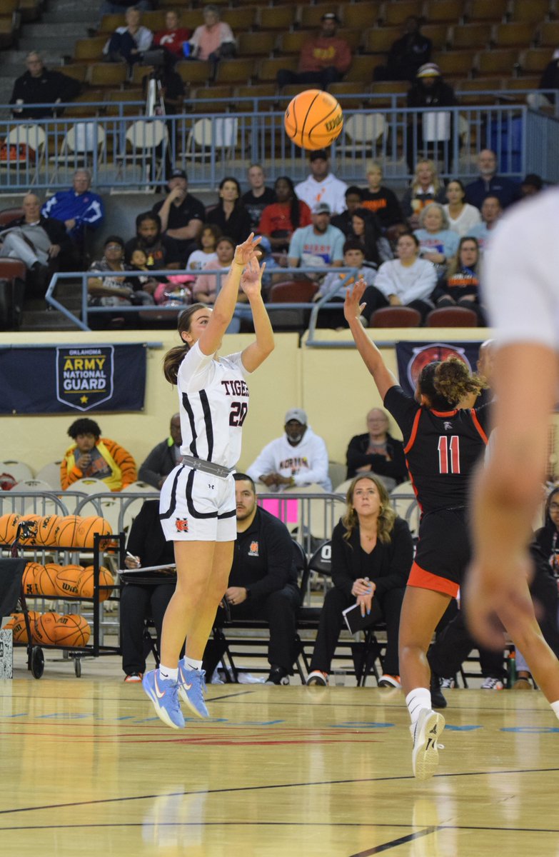 I Was At The Game (@iwasatthegame) on Twitter photo 2025 OSSAA Class 6A-3A State Tournament
#TheLastDanceAtTheBigHouse TUESDAY
Class 6A Girls Quarterfinals
NORMAN over UNION 46-45 FINAL
Rotnei Clarke State Farm Agent <a href="/rotneiclarkesf/">rotneiclarkestatefarm</a> leading scorer of the game
NORMAN #OKPreps Halyn Browning led all scoring with 18 2025 OSSAA Class 6A-3A State Tournament
#TheLastDanceAtTheBigHouse TUESDAY
Class 6A Girls Quarterfinals
NORMAN over UNION 46-45 FINAL
Rotnei Clarke State Farm Agent <a href="/rotneiclarkesf/">rotneiclarkestatefarm</a> leading scorer of the game
NORMAN #OKPreps Halyn Browning led all scoring with 18