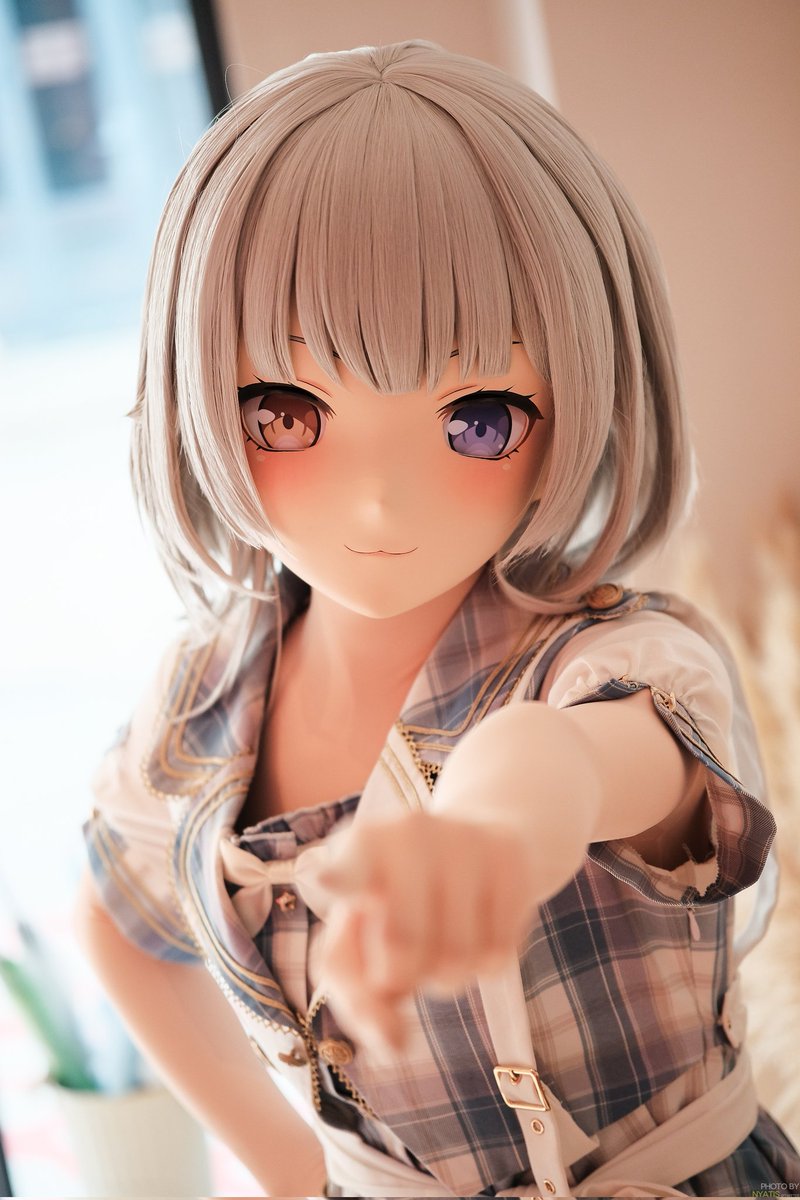 polutiontea's tweet image. 当猫猫换上了打歌服。
俏皮的眼神与调皮的样子，相信她能点亮整个舞台！
至于是怎么说服猫猫的？那当然是请她吃抹茶芭菲啦😻
感谢：@Serinna_kig提供的打歌服
             @Nyatisss 的摄影&amp;amp;修图
              谢谢两位老师💐
#kigurumi #着ぐるみ #mygo #猫猫