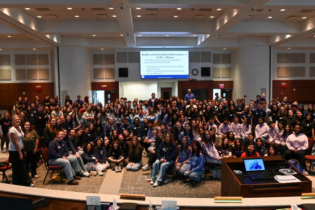 At the PEER conference, over 260 PEER students gathered to learn more about the impact of mentoring. PEER, or Positive Experiences in Educational Relationships, is an LCPS high school class designed to teach students how to assist their classmates.