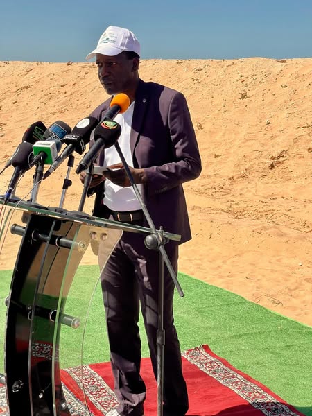 wacaprogram's tweet image. Retour en images sur la cérémonie d’inauguration du colmatage des brèches, qui s’est tenue hier en présence de la ministre mauritanienne de l’Environnement et du Développement durable ainsi que des partenaires du projet WACA.
#WACA_program #Environnement #DéveloppementDurable