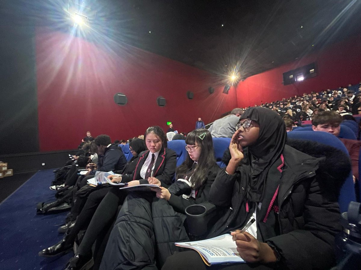 King's Leadership Academy Liverpool (@kings_liverpool) on Twitter photo Inspiring day at the Trafford Centre for Y11 Business students! Attending the <a href="/tutor2uBusiness/">tutor2u Business</a> Grade Booster workshop, honing exam skills, deepened knowledge and picked up top tips to maximise grades. Hard work pays off!
#BusinessSuccess #ExamReady #KLAL #GSTSchools #ASPIRE Inspiring day at the Trafford Centre for Y11 Business students! Attending the <a href="/tutor2uBusiness/">tutor2u Business</a> Grade Booster workshop, honing exam skills, deepened knowledge and picked up top tips to maximise grades. Hard work pays off!
#BusinessSuccess #ExamReady #KLAL #GSTSchools #ASPIRE