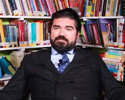 Murat Ağırel, Barış Pehlivan, Şule Aydın, Timur Soykan ve Barış Terkoğlu, Rasim Ozan Kütahyalı'nın kanala çıkmasının ardından Halk TV'den ayrıldı.