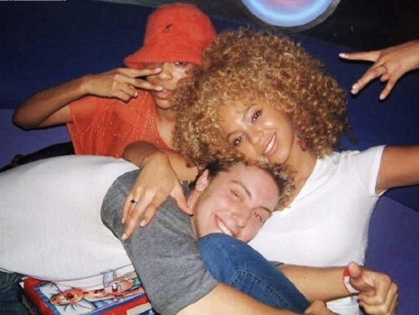 beyzhive's tweet photo. mother of the alphabet community since the dawn of the 21st century 🏳️‍⚧️🏳️‍🌈 https://t.co/fmgAKLBt5U