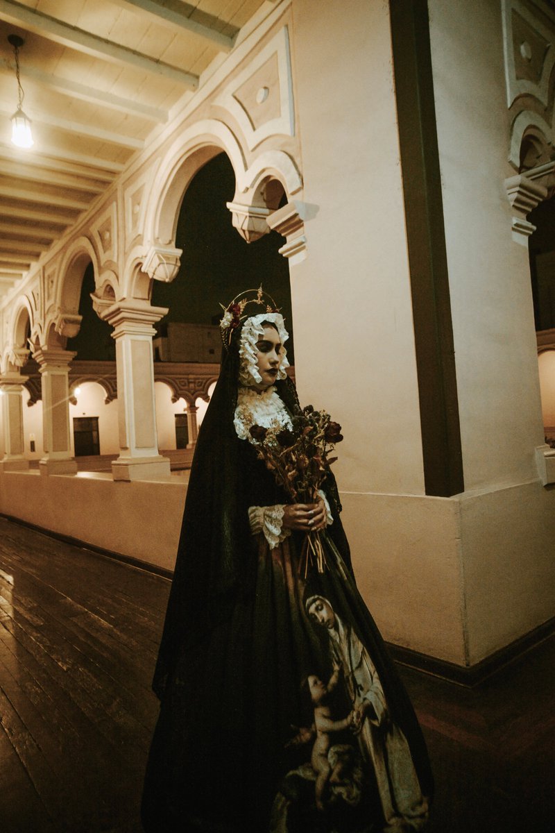 moon_bastet's tweet image. Lima La Gris 24|25
#perumoda #peru #lima #moonbastet #gothic #goths #santarosadelima