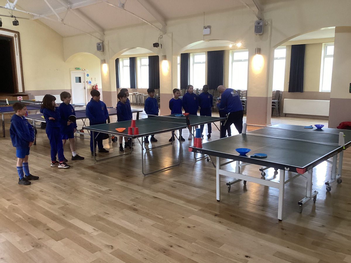Y5 table tennis - working on our serves 🏓