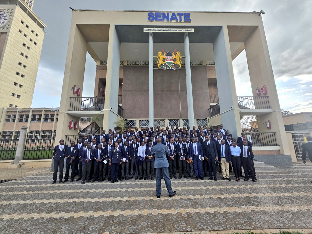 DrBKhalwale's tweet photo. Today I hosted fourth form learners from Kirinyaga County at the Senate https://t.co/LUMRcHj22K