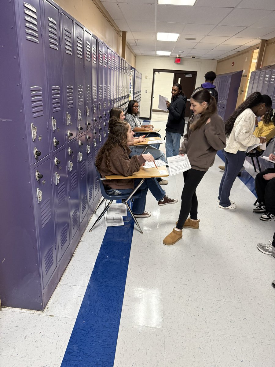 Speed Dating activity to reinforce job skills in Spanish! 💜💛💜💛 #teamMHS