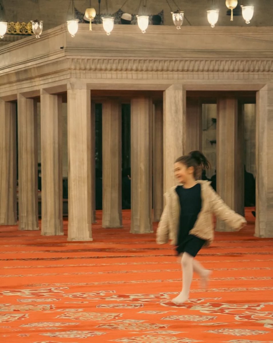 رَبِّ لِأَتَذُرُّنِي فَرْدًا وَأَنْتَ خَيْرٌ الوَارِثَيْنِ.