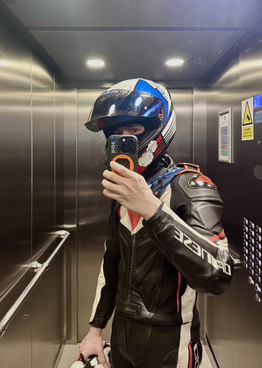 Istg I took way too many pics in this lift