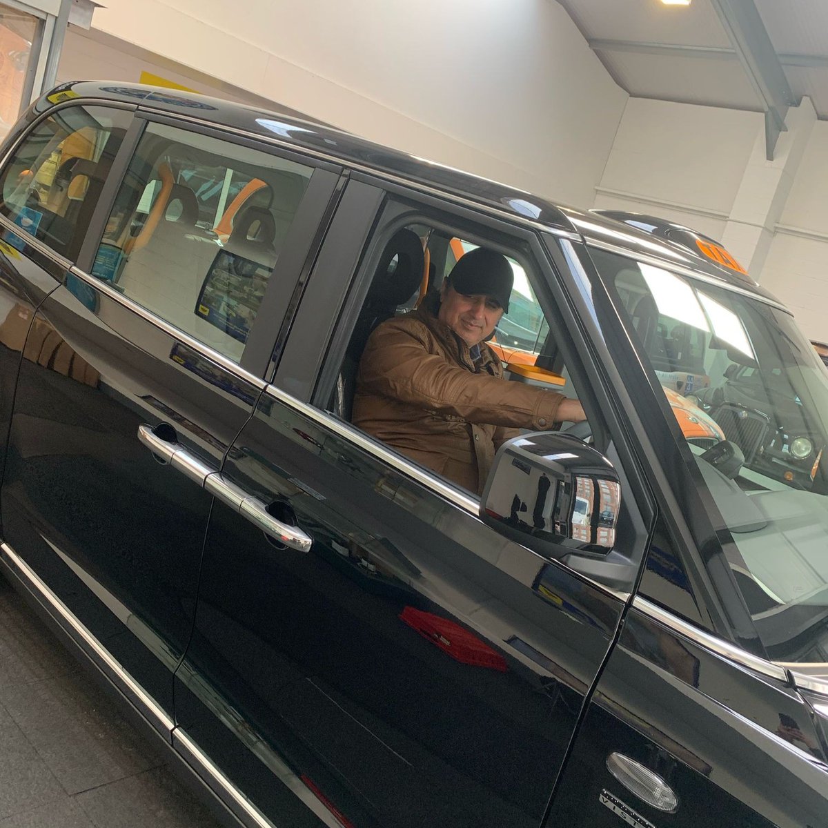 LEVCBreweryRoad's tweet image. Congratulations to Mohammad Khan, driving our first 25-plate cab on the road in Manchester! He collected his cab yesterday at Stanley Auto Engineers.

Enjoy your new cab, Mohammad! 

#LEVC #BlackCab