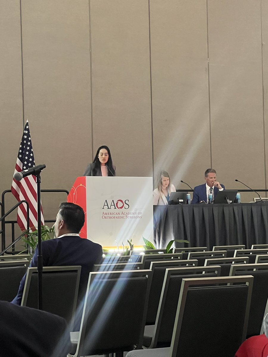 MayoAZOrtho's tweet image. Day 1 of #AAOS in San Diego kicked off with a bang with podiums from Dr. Lai (PGY4), Dr. Haglin (PGY4), Dr. Lin (PGY3), and Dr. Moore (PGY1). Not to mention our awesome med student Annika on the podium!