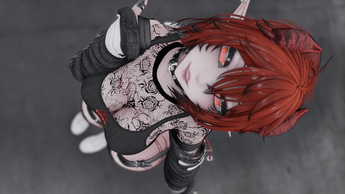 Saicovtt's tweet image. Stares at you (maliciously)
