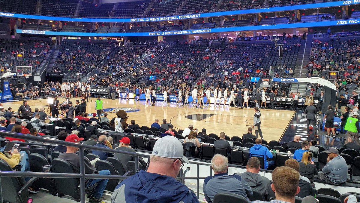 littlewillis1's tweet image. March 11, 2020, 5 years ago today.Settling into T Mobile arena for the PAC 12 tournament.We had no idea what was going to happen, after this picture. The evening session, with different stories breaking each minute, were wild. Smiles and cheers stopped over a short time. Surreal