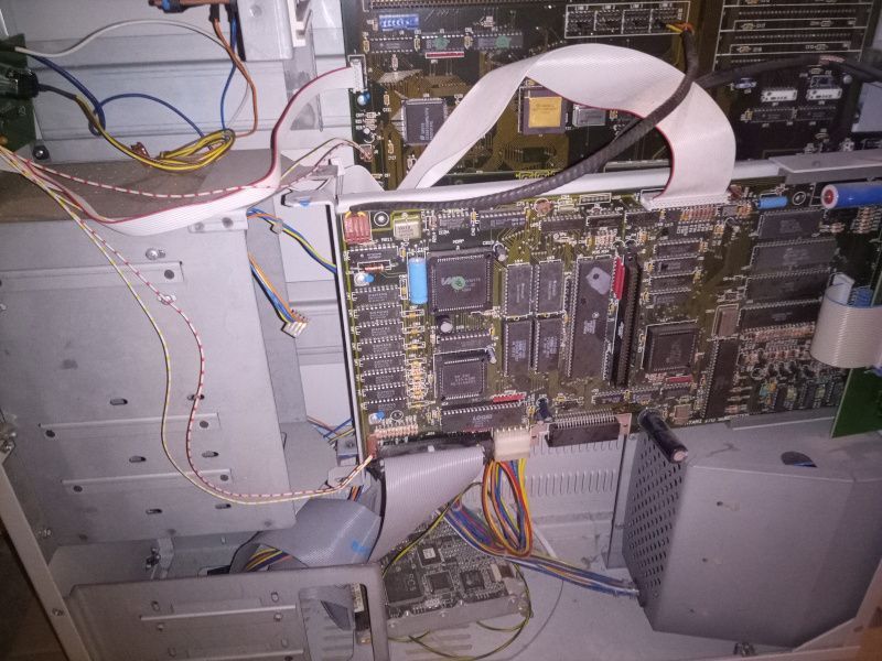 Philsan69's tweet image. Very rare Atari ATW800 Transputer Workstation on sale in France #atari #transputer