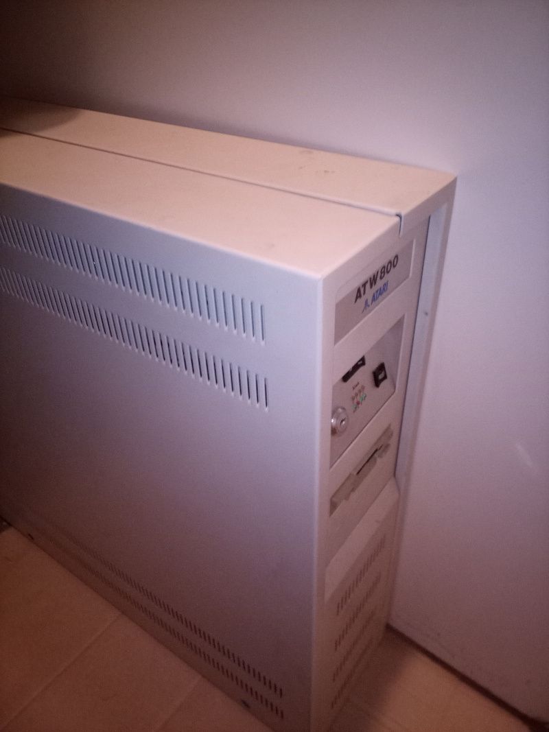 Philsan69's tweet image. Very rare Atari ATW800 Transputer Workstation on sale in France #atari #transputer