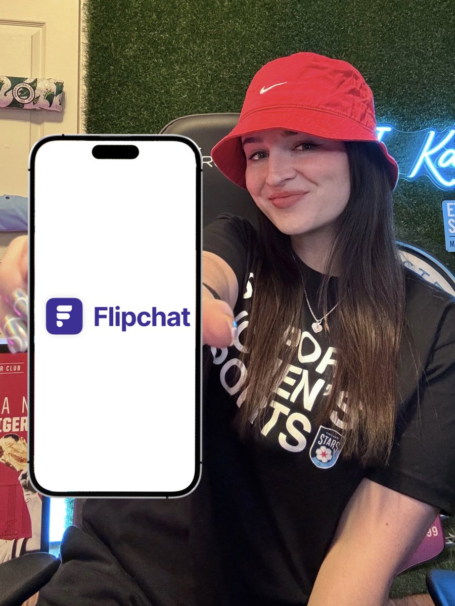 Super excited to be partnering with <a href="/flipchat_app/">Flipchat</a> to create my own football chat room!

Think twitter spaces, but chat instead of audio! 

Check it out in my next tweet!