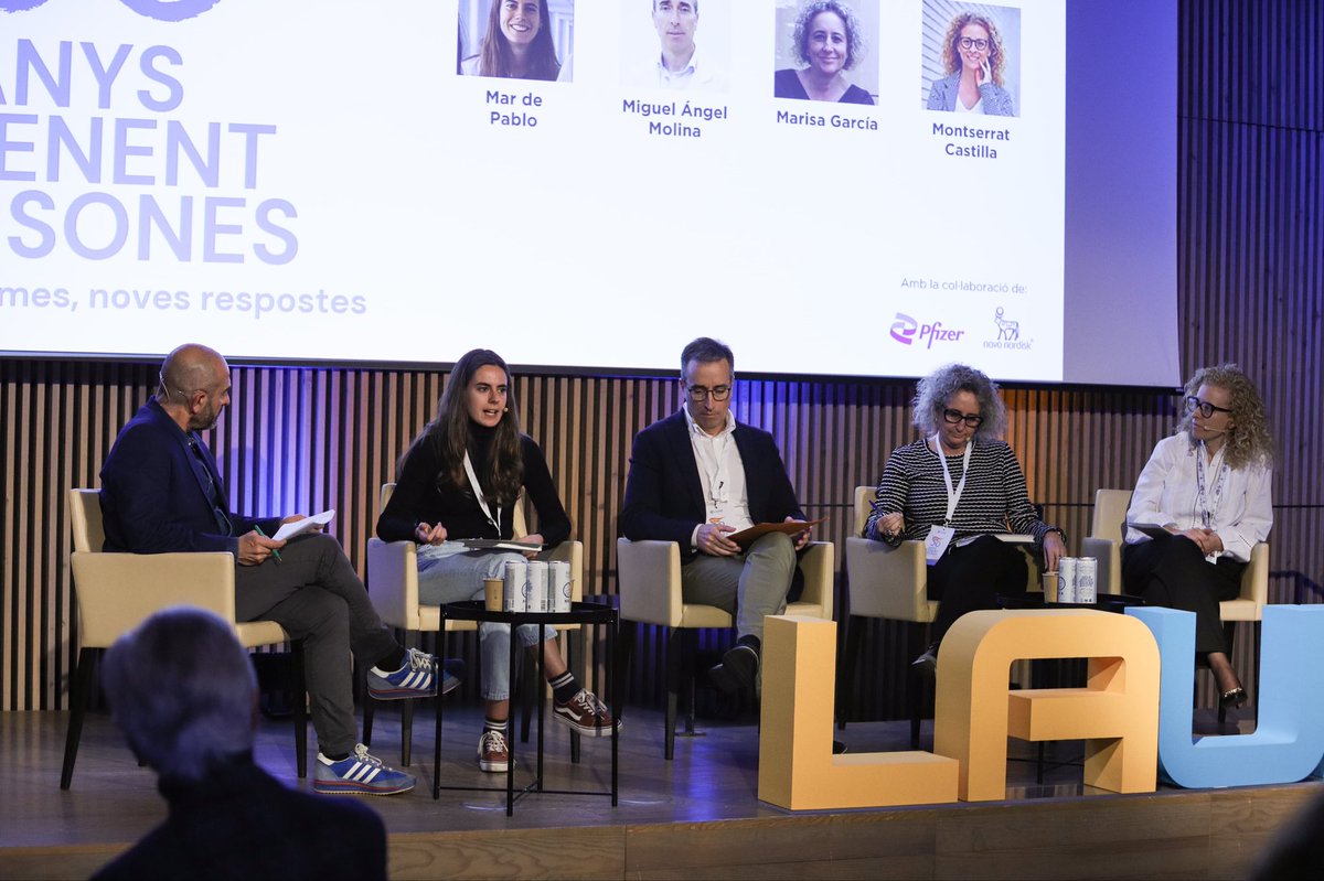 @TomiAndJerry 🙌 Parlem de professionals, realitats i expectatives ara i demà en el sector sanitari i social amb Mar de Pablo, Miguel Ángel Molina, Marisa Garcia i Montserrat Garcia. 

#50AnysLaUnió