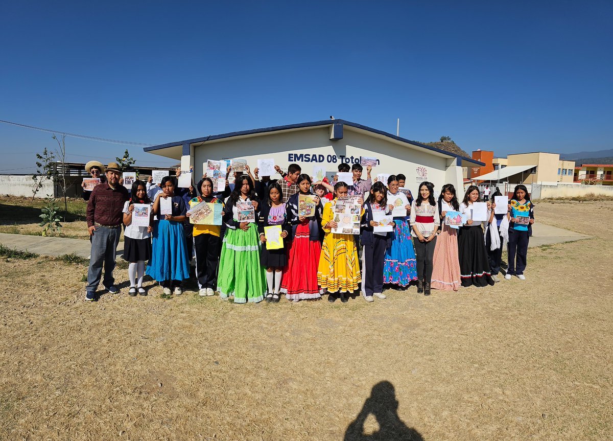Cobaem_Morelos's tweet photo. 🌺✨ En el marco de la conmemoración del Día Internacional de los Pueblos indígenas, que celebra Cobaem cada día 09 del mes, la comunidad educativa del Emsad 08 Totolapan, participó de manera entusiasta en la exposición de imágenes https://t.co/v9LiEsp0vB