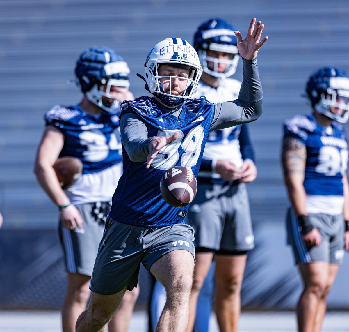 Loving every second🐺