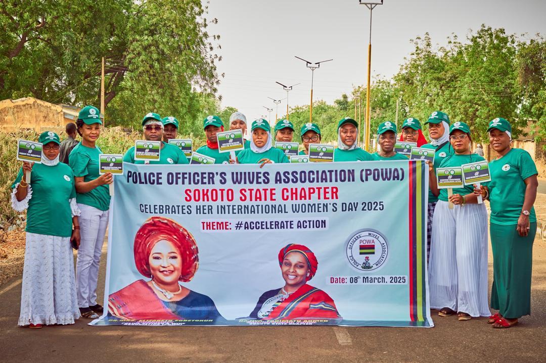 SKS_PoliceNG's tweet photo. *POWA SOKOTO STATE CHAPTER MARKS INTERNATIONAL WOMEN’S DAY WITH GIRL CHILD PERSONAL HYGIENE AWARENESS FOR YOUNG GIRLS* @Princemoye1  @PoliceNG https://t.co/fayLtjk2ep