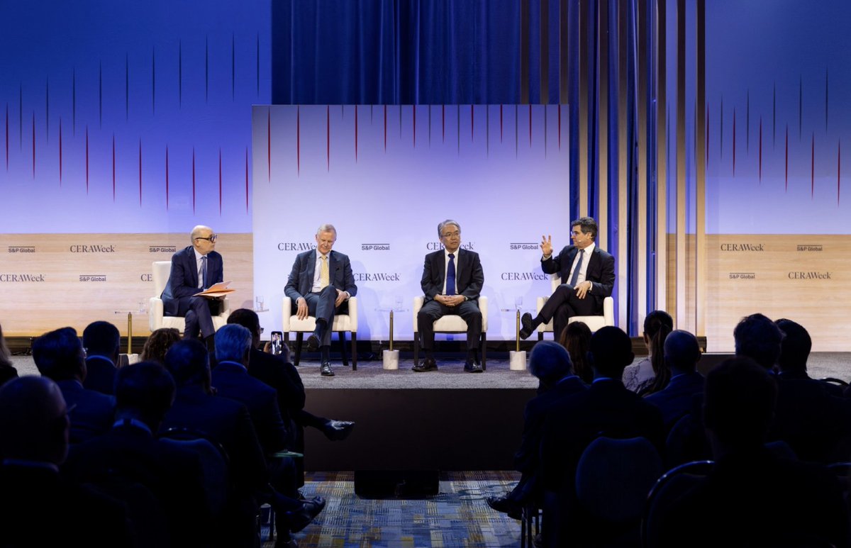 Máximo Vedoya tweet media