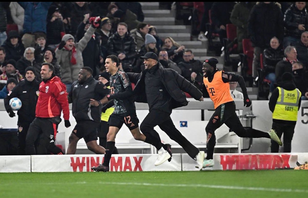 Believe me or not i won the race😁. No debate 🤨#bayern #kompany #musiala #davies #harris