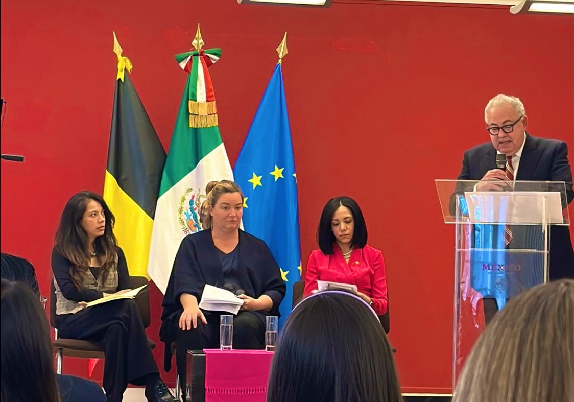 El día de hoy tuve la oportunidad de participar en el Panel de Política Exterior Feminista organizado por la <a href="/EmbMexBelgicaUE/">Embamex Bélgica-UE</a> . Agradezco el gran compromiso del Embajador Rogelio Granguillhome <a href="/RGrangui/">Rogelio Granguillhome Morfín</a> con las mujeres mexicanas en #Bélgica <a href="/redglobalmxbe/">RedGlobalMX-Bélgica</a> #8deMarzo