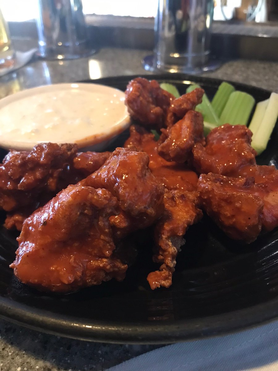 Cape Cod Bars tweet media