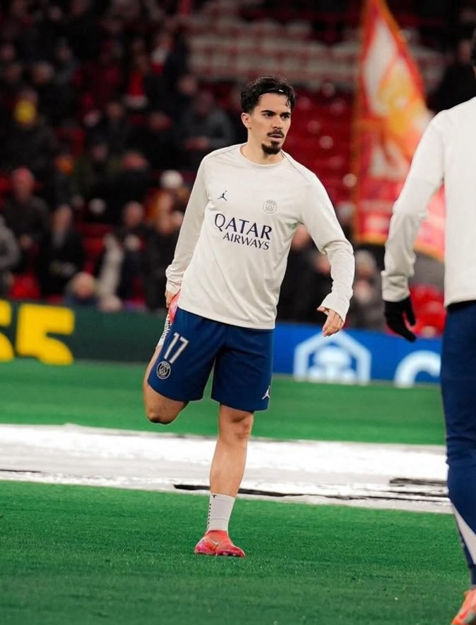 6 half's of football in total including extra time and we were only better than them in 1 half, The better team went through, And Vitinha is one of the best footballers I've seen in a long time very similar to Modric, Pure quality great to watch, Well done PSG well deserved