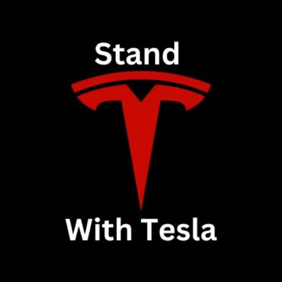 TeslaBoomerMama's tweet photo. I changed my profile picture while we go through this to show my support of Tesla.
Please feel free to do the same, if you feel like it.
Thank you @RoschetzkyP for the idea https://t.co/rzOoUguEQL