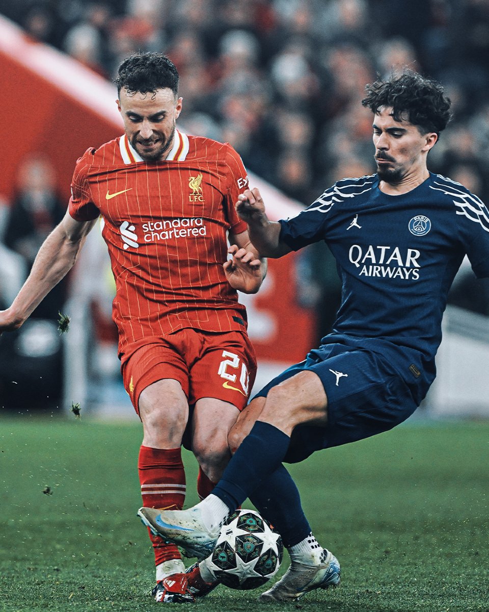 Squawka's tweet image. What a performance from Vitinha. 👏

He became just the second PSG player on record (since 2003-04) to complete 100+ passes in both legs of a Champions League knockout stage tie, after Thiago Motta in 2015-16 vs Chelsea (last 16).

His game by numbers at Anfield:

136 touches…