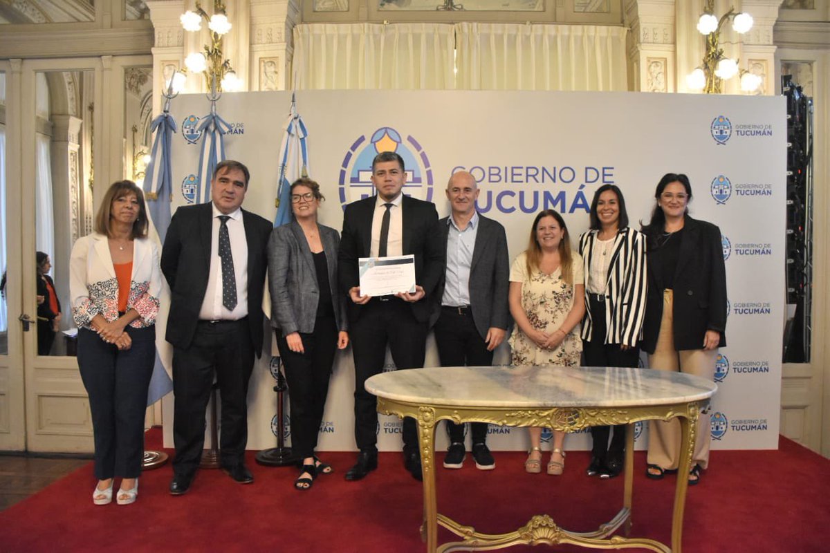 MaxBevacqua's tweet photo. Hoy, recibimos una distinción muy especial en el marco de la iniciativa MUNA (Municipio Unido por la Niñez y la Adolescencia), impulsada por UNICEF y ONAT. https://t.co/jSuwpypIGU