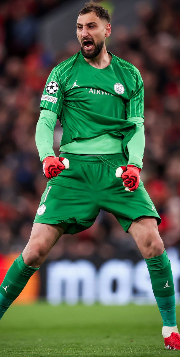 🔥 Légendez cette photo 👇

#Donnarumma #Gigio #LIVPSG #PSG