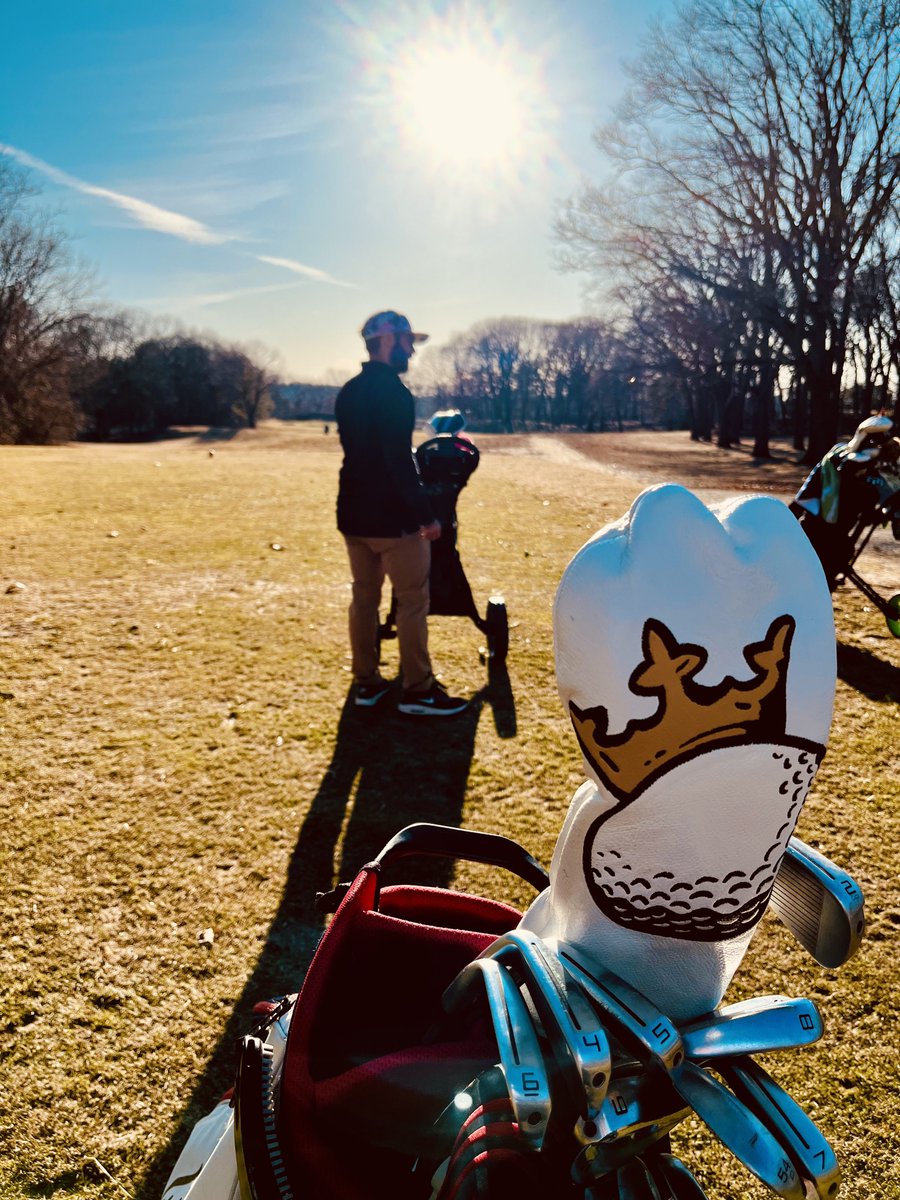 EmersonLotzia's tweet image. dare i say … we are back?