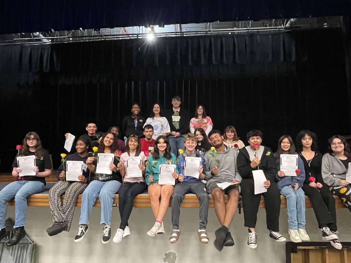 Stefanie Tsompanidis (@stefanietsompa2) on Twitter photo We surprised 26 outstanding theatre students with an induction invitation to the International Thespian Society. The best part was seeing their smiles! <a href="/DHSHappenings/">Deltona High School Happenings</a> <a href="/DHSTroupe4376/">Deltona HS Midnight Moon Theatre-Troupe 4376</a> We surprised 26 outstanding theatre students with an induction invitation to the International Thespian Society. The best part was seeing their smiles! <a href="/DHSHappenings/">Deltona High School Happenings</a> <a href="/DHSTroupe4376/">Deltona HS Midnight Moon Theatre-Troupe 4376</a>